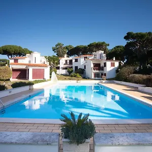  Apartment Pool & Garden